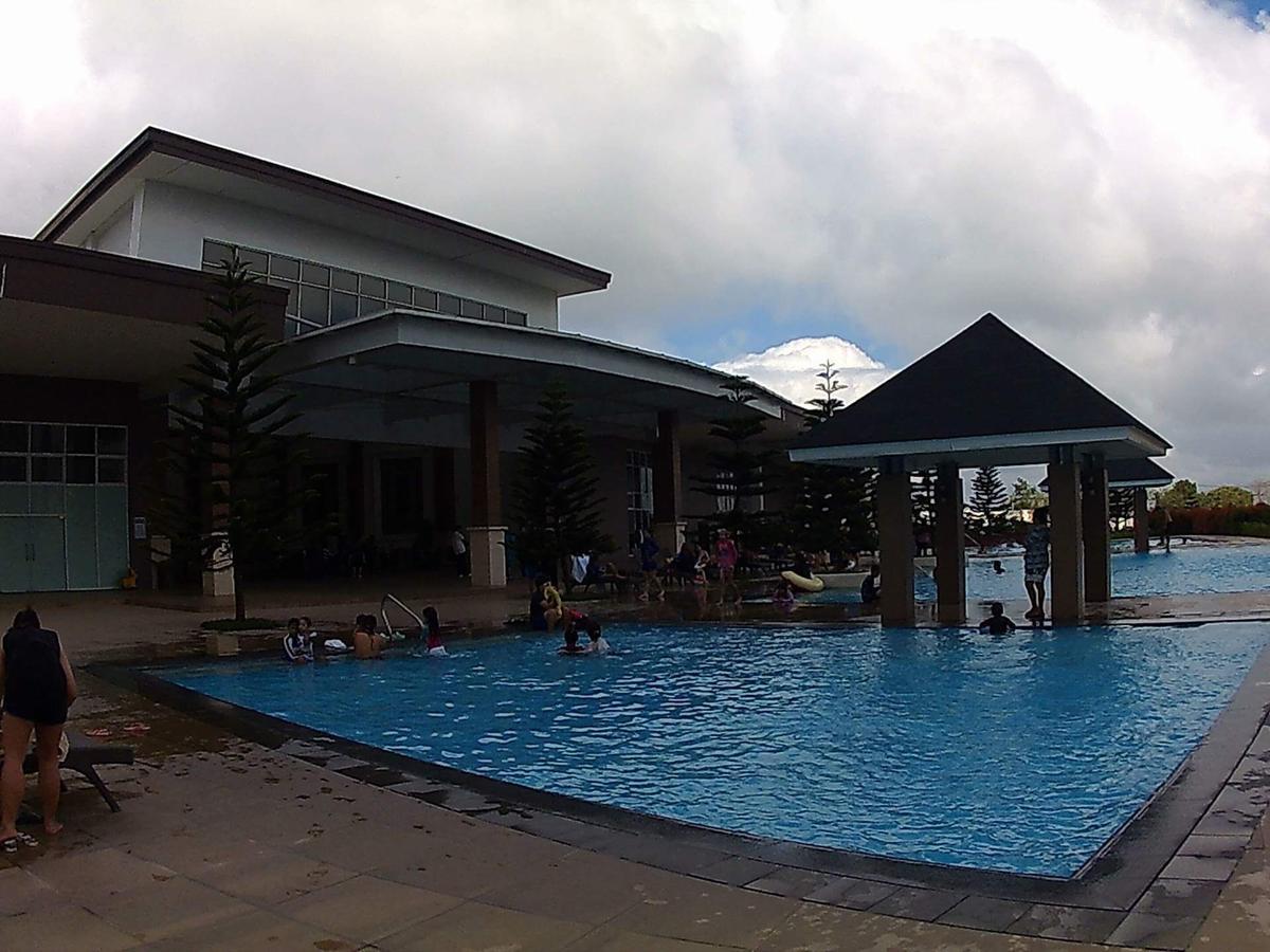 Holy Family Condo At Wind Residences,Tagaytay Tagaytay City Exteriér fotografie