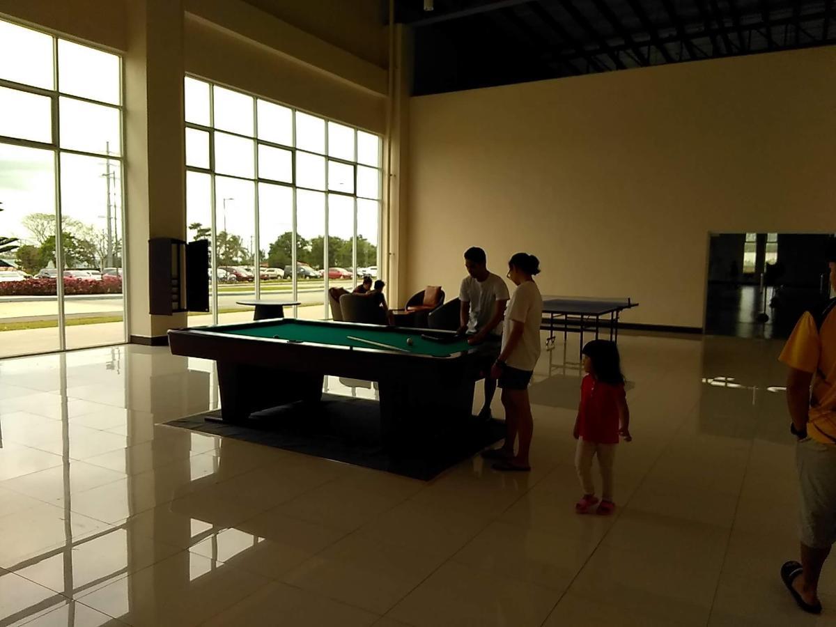 Holy Family Condo At Wind Residences,Tagaytay Tagaytay City Exteriér fotografie